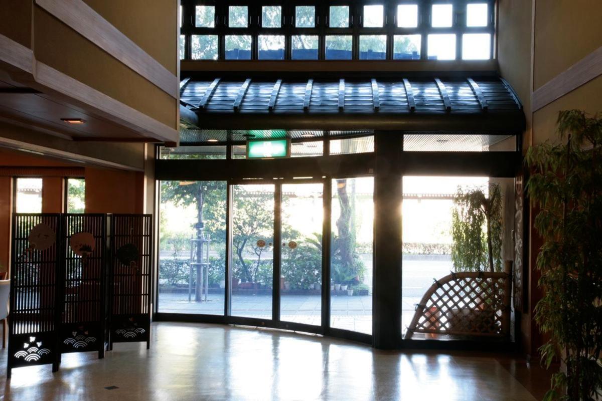Izumiya Ryokan Киото Экстерьер фото