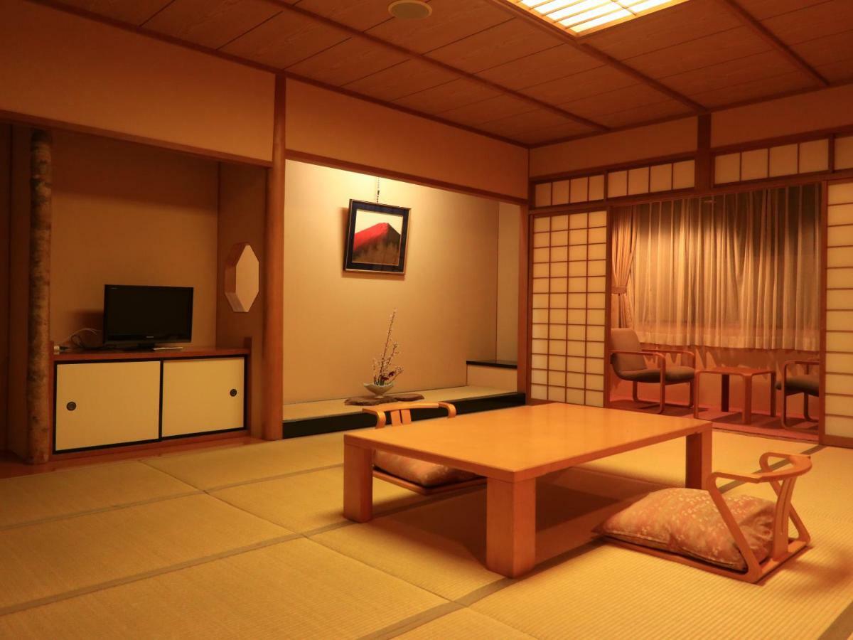 Izumiya Ryokan Киото Экстерьер фото